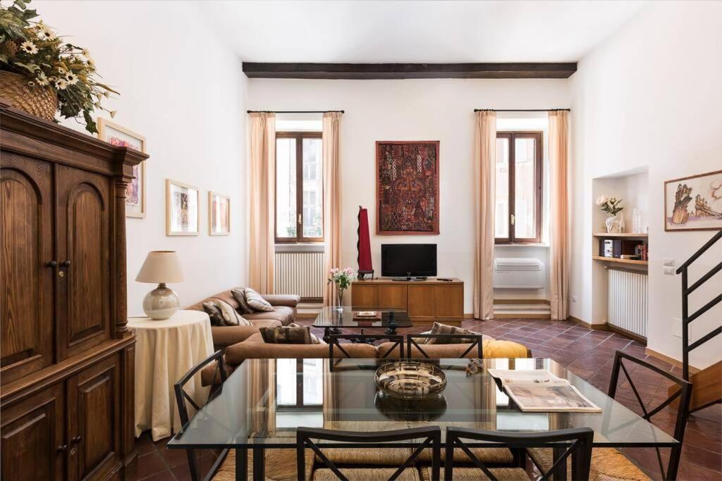 רומא Idyllia -Teatro Pompeo Apartment מראה חיצוני תמונה